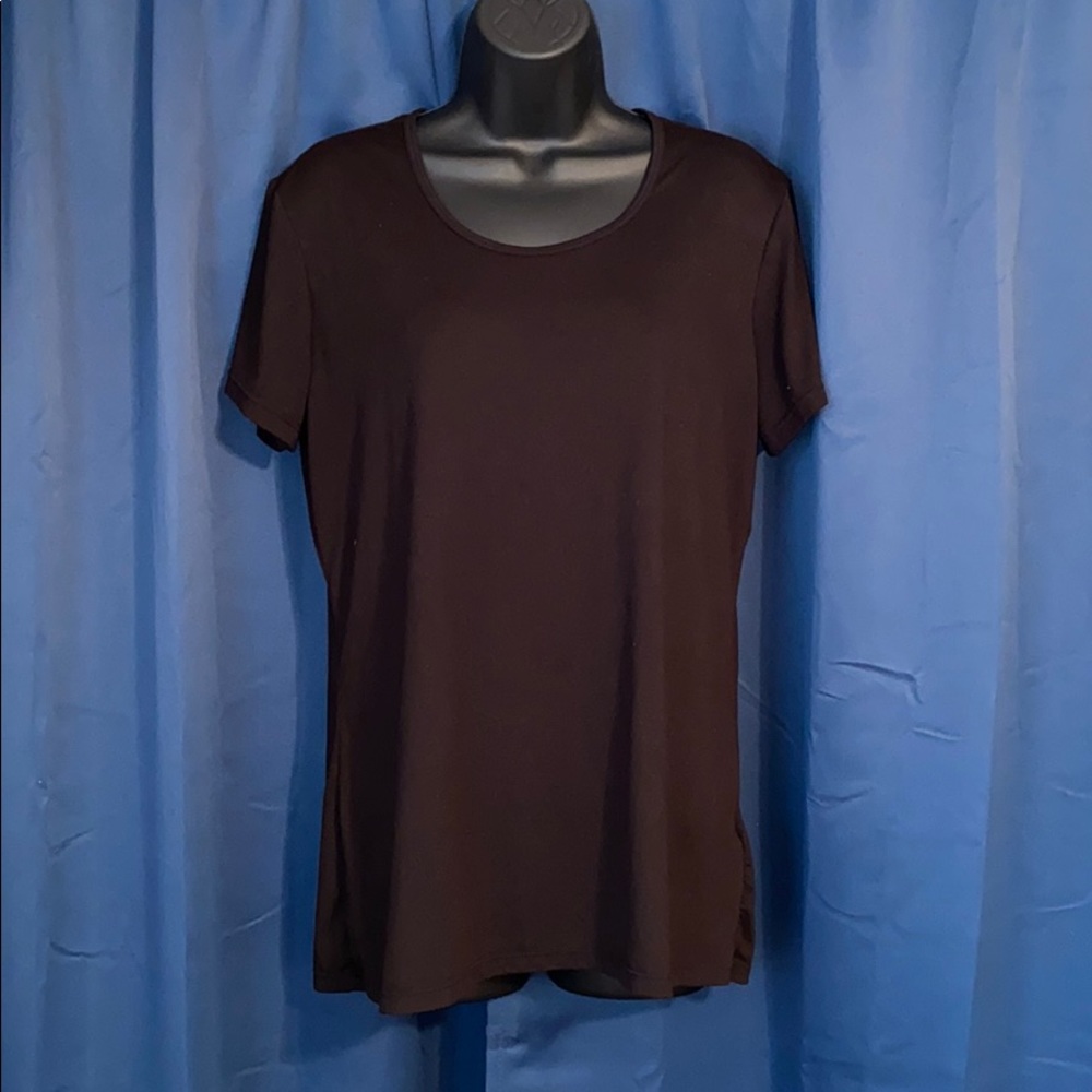 NWOT 32 Degrees Black T-Shirt